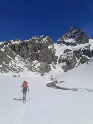 Ultima salita: il due dita si erge in fondo al torrido vallanta 