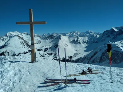 Photo 3