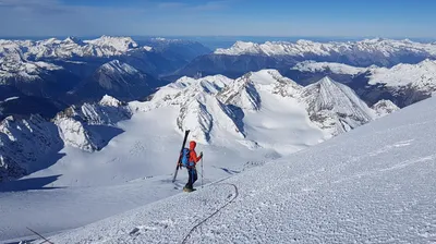 Loulou vu depuis le sommet du Grand Combin