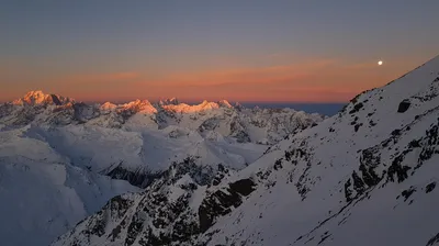 Lever de soleil ou coucher de Lune ?